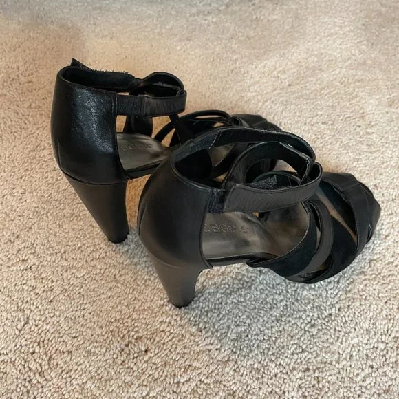 BCBGirls Black Leather Peep Toe Heels - Size 6 - Picture 3 of 4